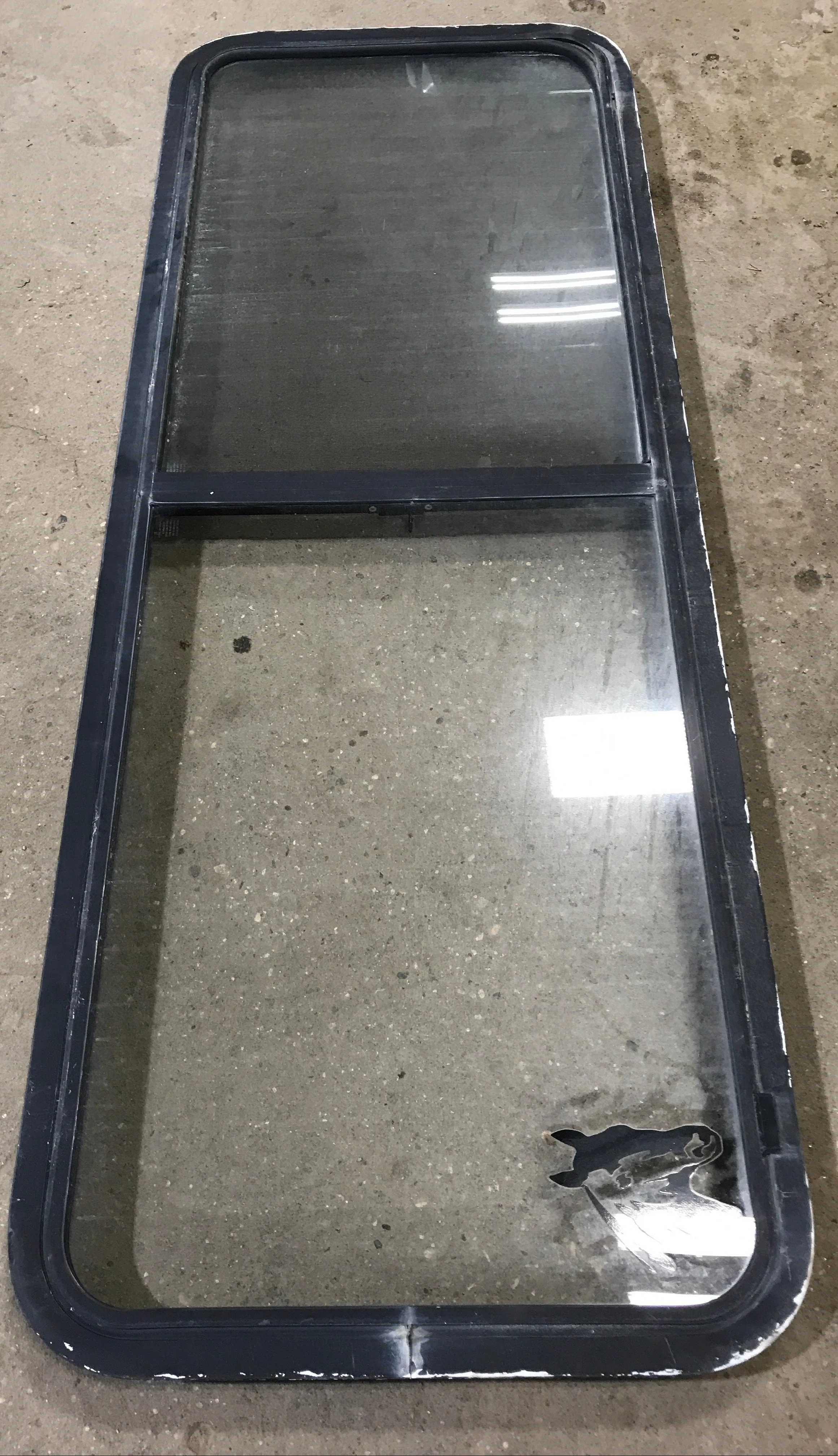 Used Black Radius Opening Window : 60" W x 21 1/2" H x 1 7/8" D - Image 3