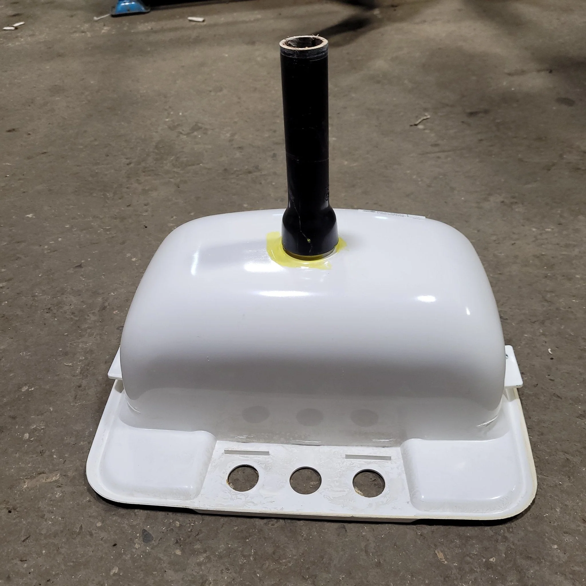 Used Bathroom Sink, Bone - 14 3/4" X 12 1/2" X 6"D - Image 4