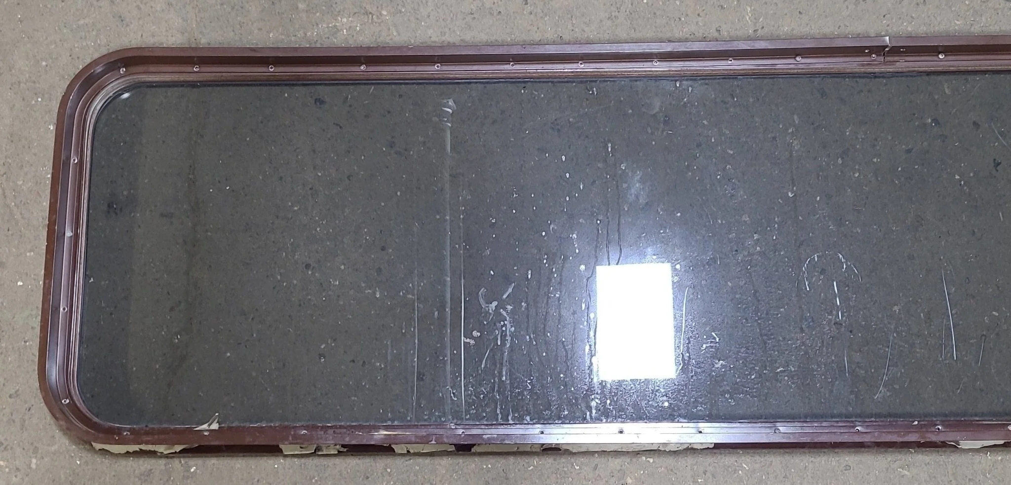 Used Brown Radius Non-Opening Window : 60 1/4" W X 20" H X 2" D - Image 5