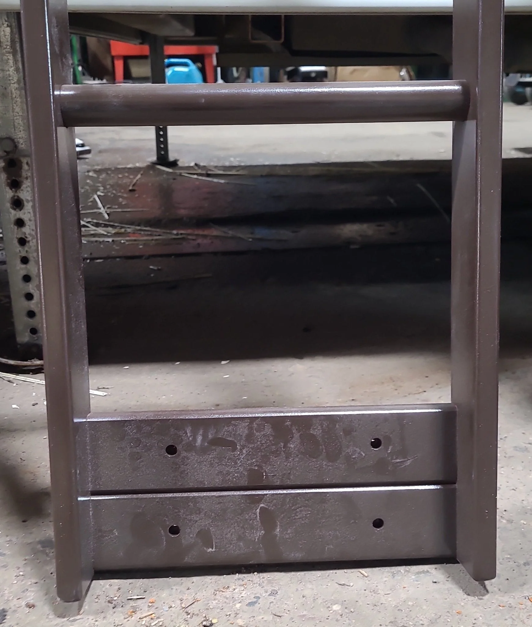 Used Bunk Ladder 13" X 53 3/4" - Image 2