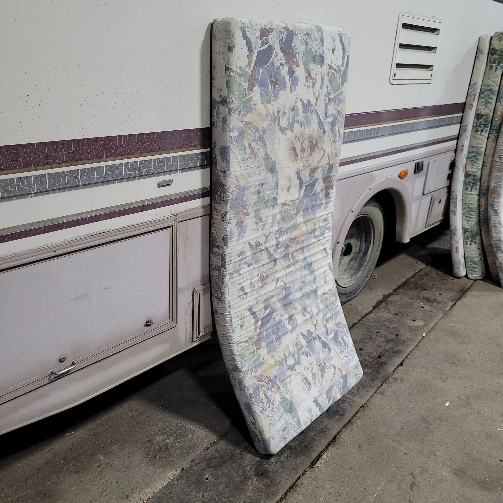 Used Bunk Mattress 72 1/2" X 31 1/2" X 4" D - Image 3