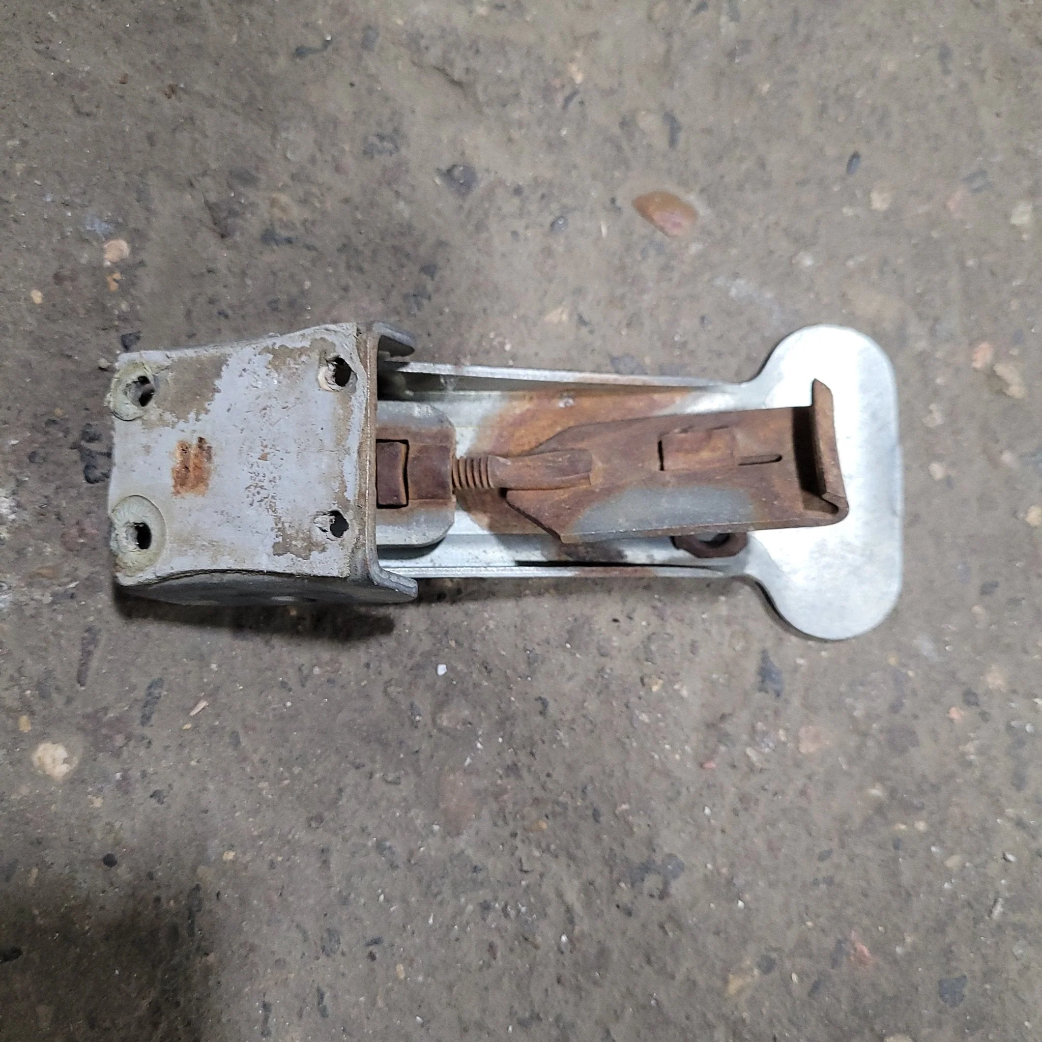 Used Tent Trailer Roof Latch - Image 3