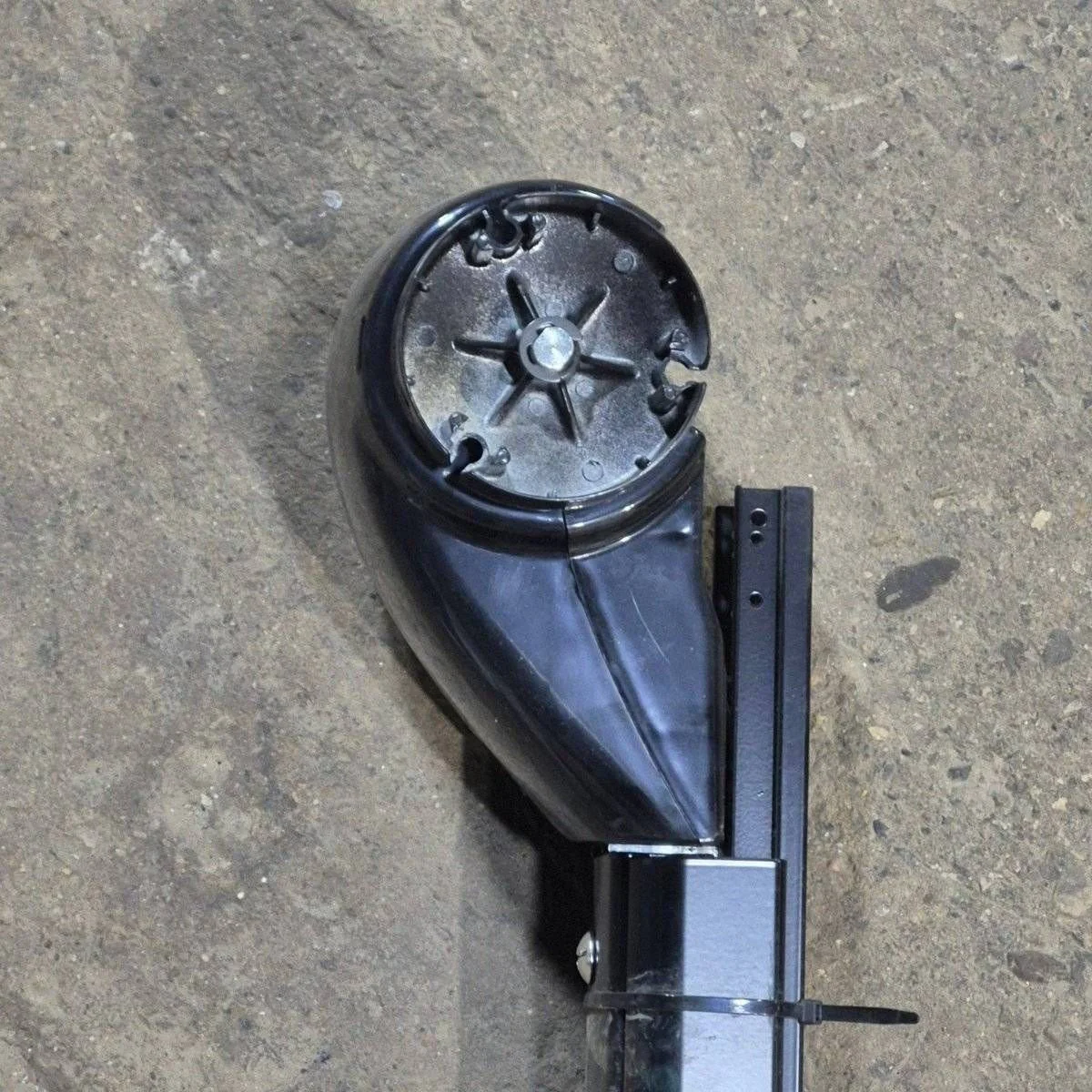 Used Carefree Awning Arm, Idler (Rear) Non-Powered, Steep Pitch, Black, 59" - Travel'r , R001508BLK - Image 5