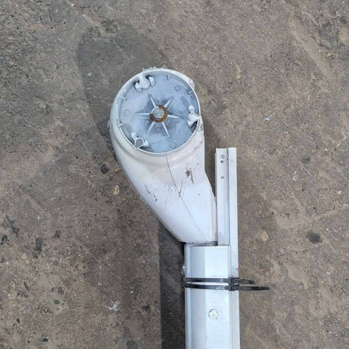 Used Carefree Awning Arm, Idler (Rear), White, 66 1/2" - Travel'r , R001643WHT - Image 5