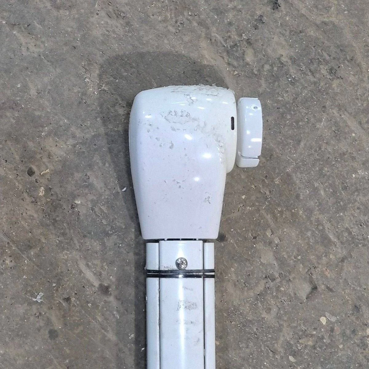 Used Carefree Awning Arm, Idler (Rear), White, 66 1/2" - Travel'r , R001643WHT - Image 4