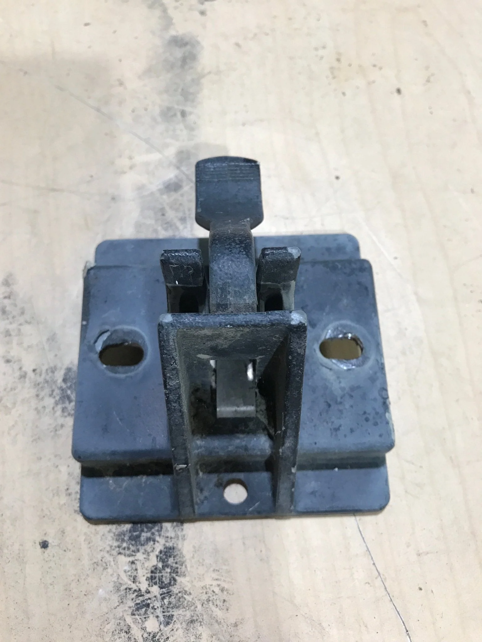 Used Carefree Bottom Bracket - Image 4