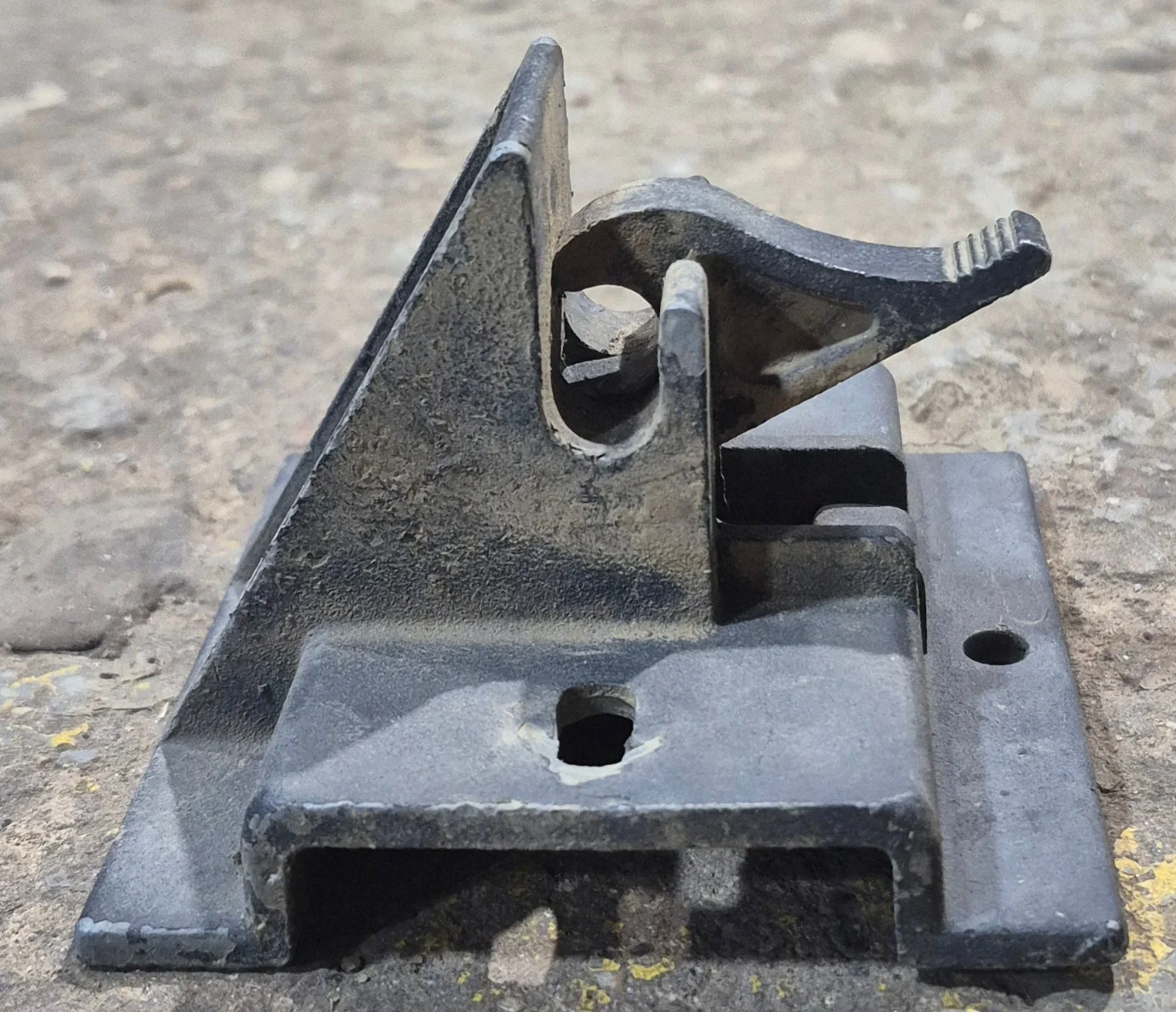 Used Carefree Bottom Bracket 901019 - Image 2