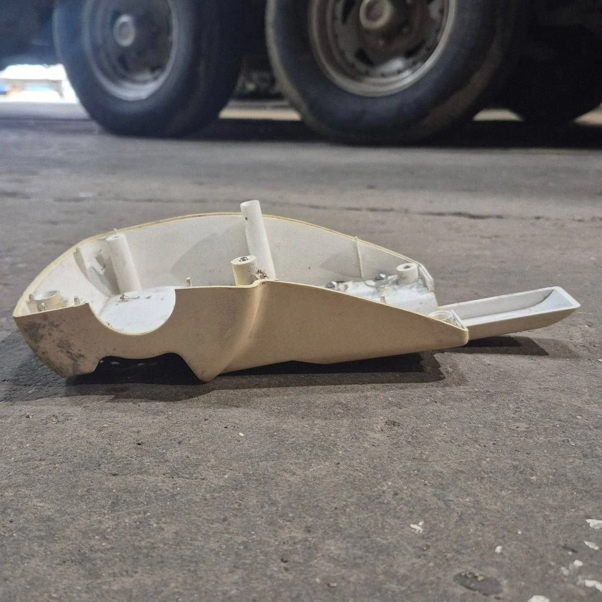 Used Carefree Drive/ Front Arm Head Cover, Back Only, White - Travelr , R001328WHT - Image 2