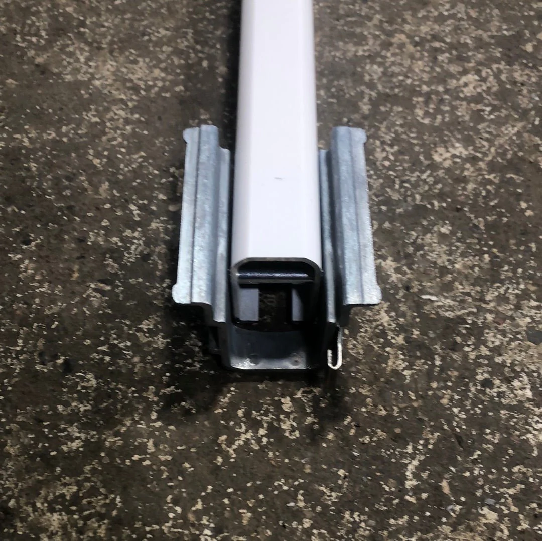 Used carefree fiesta lite Lower Brace Right Front Rafter arm R001669-005 - Image 2