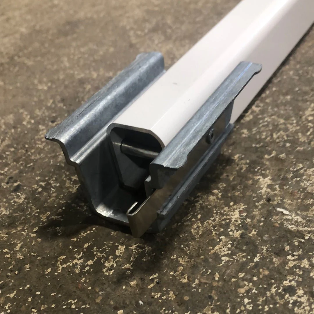 Used carefree fiesta lite Lower Brace Right Front Rafter arm R001669-005 - Image 4