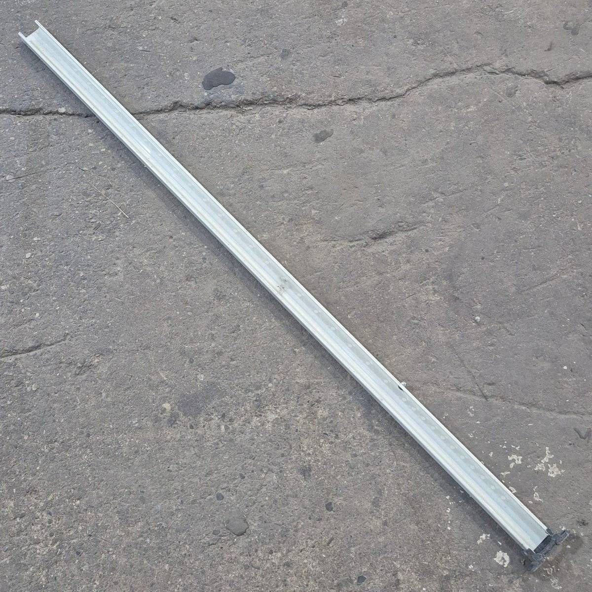 Used Carefree Lower Main Arm, Off-White, 62" - Image 4