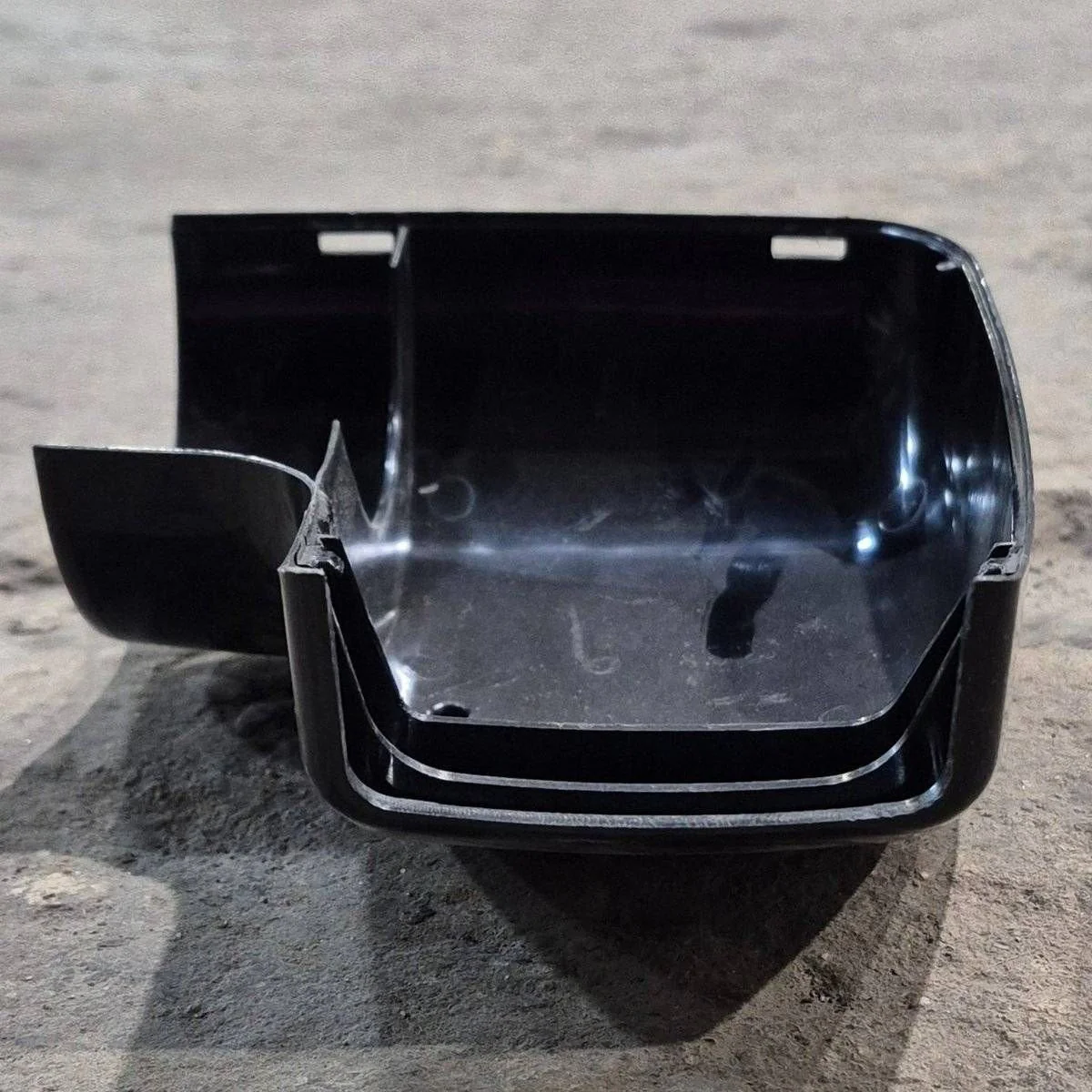 Used Carefree Power Awning Idler/ Rear, Front Cover, Black - R001932-006 - Image 3
