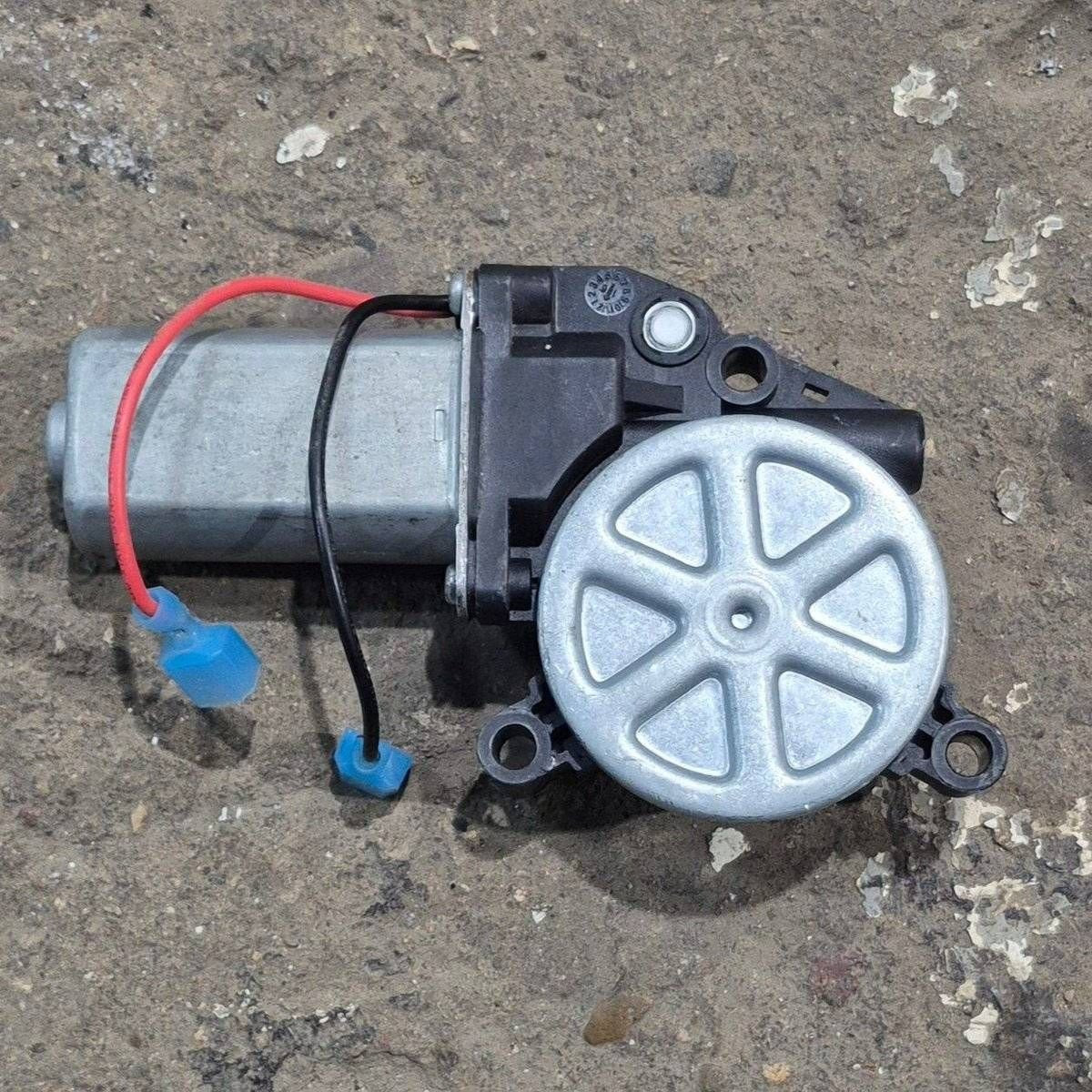 Used Carefree Replacement Motor - R001832 - Image 3