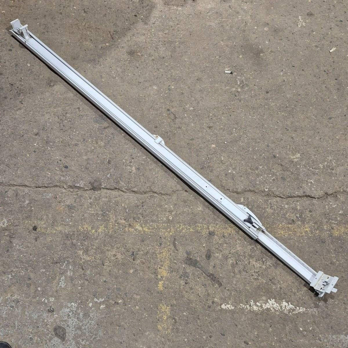 Used Carefree Single Manual Arm, 66", White - R00416-301-55 - Image 8