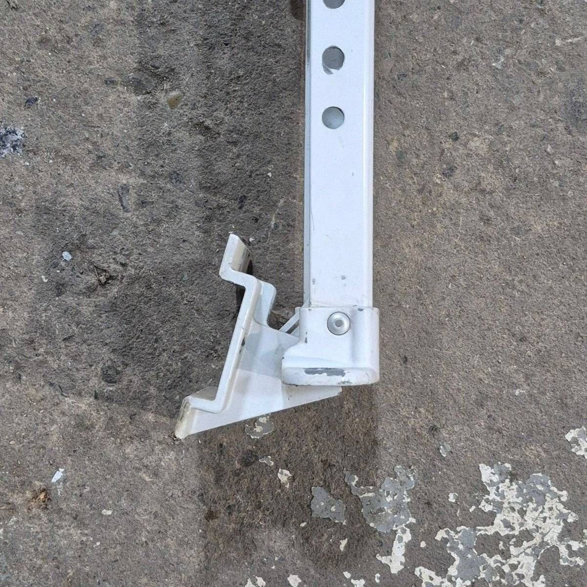 Used Carefree Single Manual Arm, 72", White - R00415-316-55 - Image 7