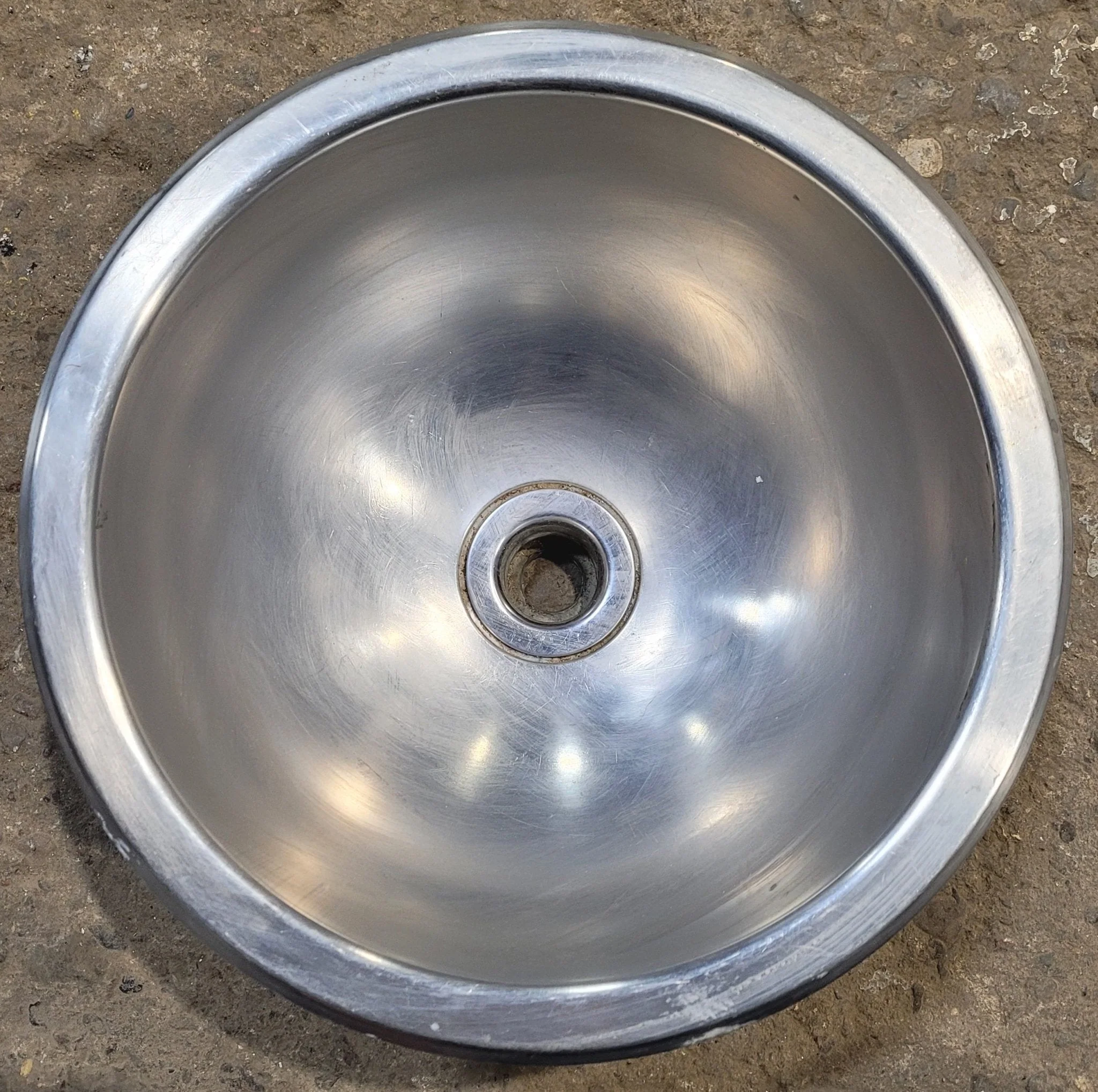 Used Bathroom Sink, Chrome - 13 5/8" x 13 5/8" x 6" D