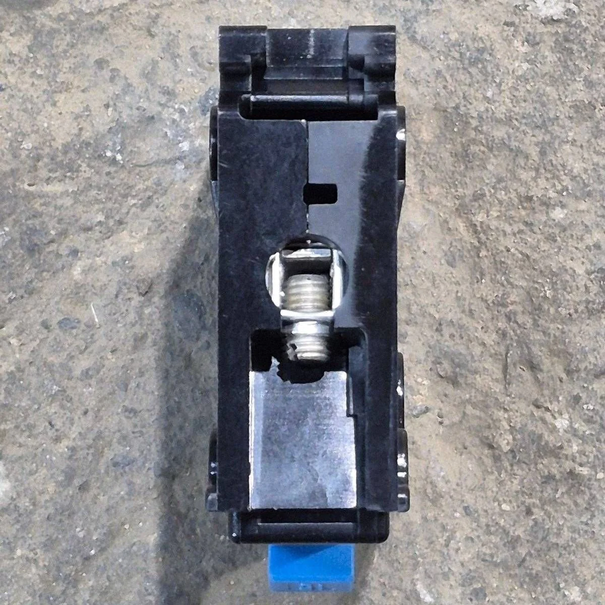 Used Circuit Breaker, Single Pole 15 AMP - BR115 - Image 4