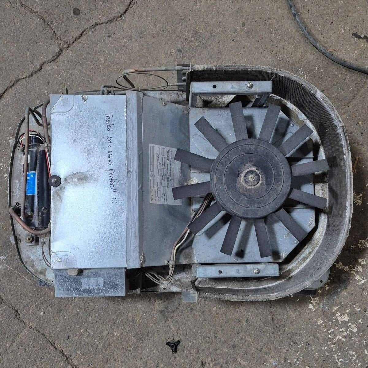 Used Coleman Air Conditioner, Head Unit, 9200 BTU, Cool Only - 9201A776 - Image 2