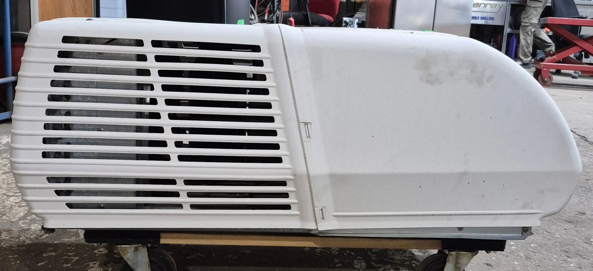 Used Coleman Mach 15 Air Conditioner, Head Unit, 15000 BTU, Cool Only - 8335D8564 - Image 2