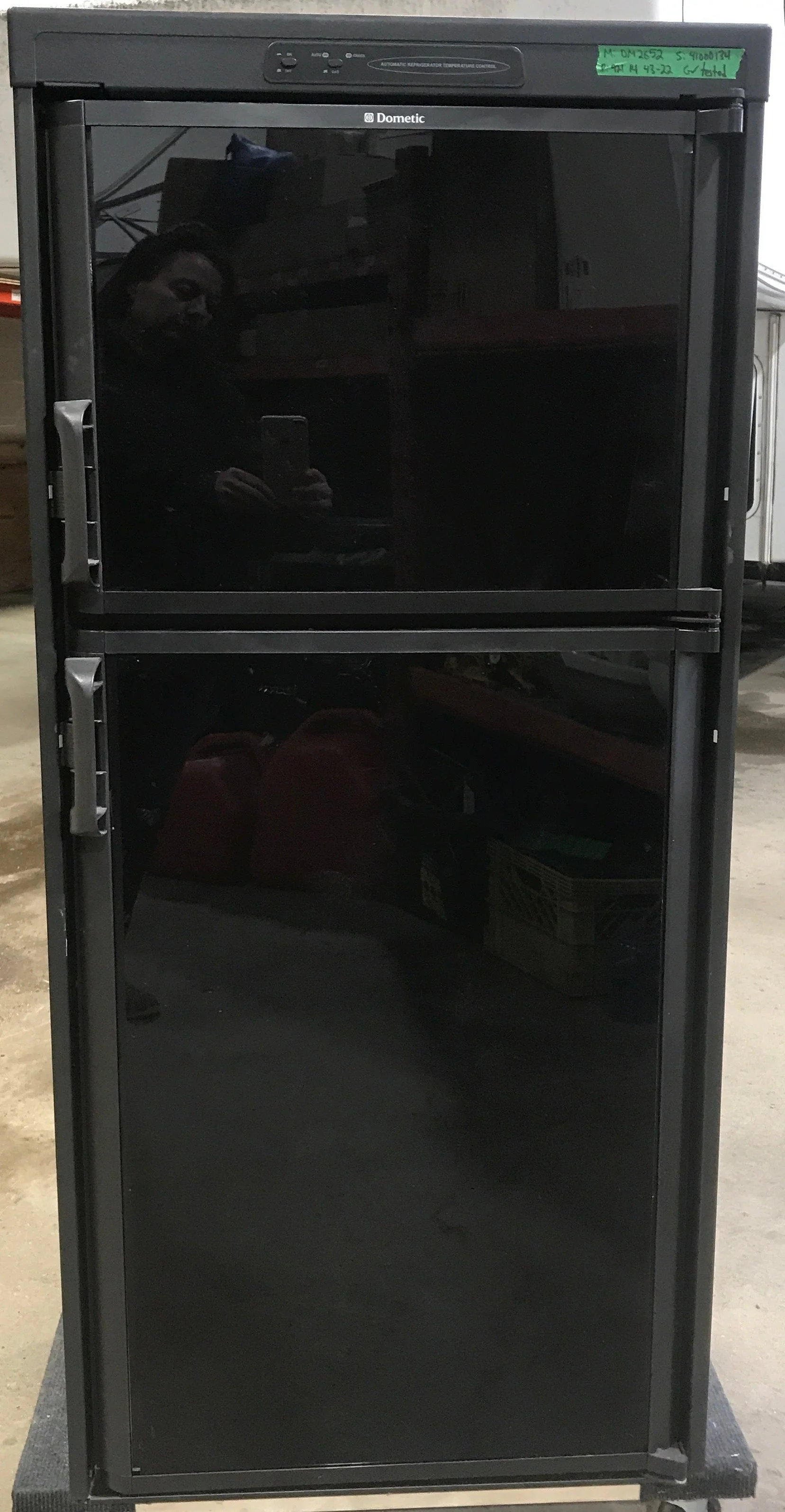 Used Complete Dometic Fridge, 2-Way - DM2652