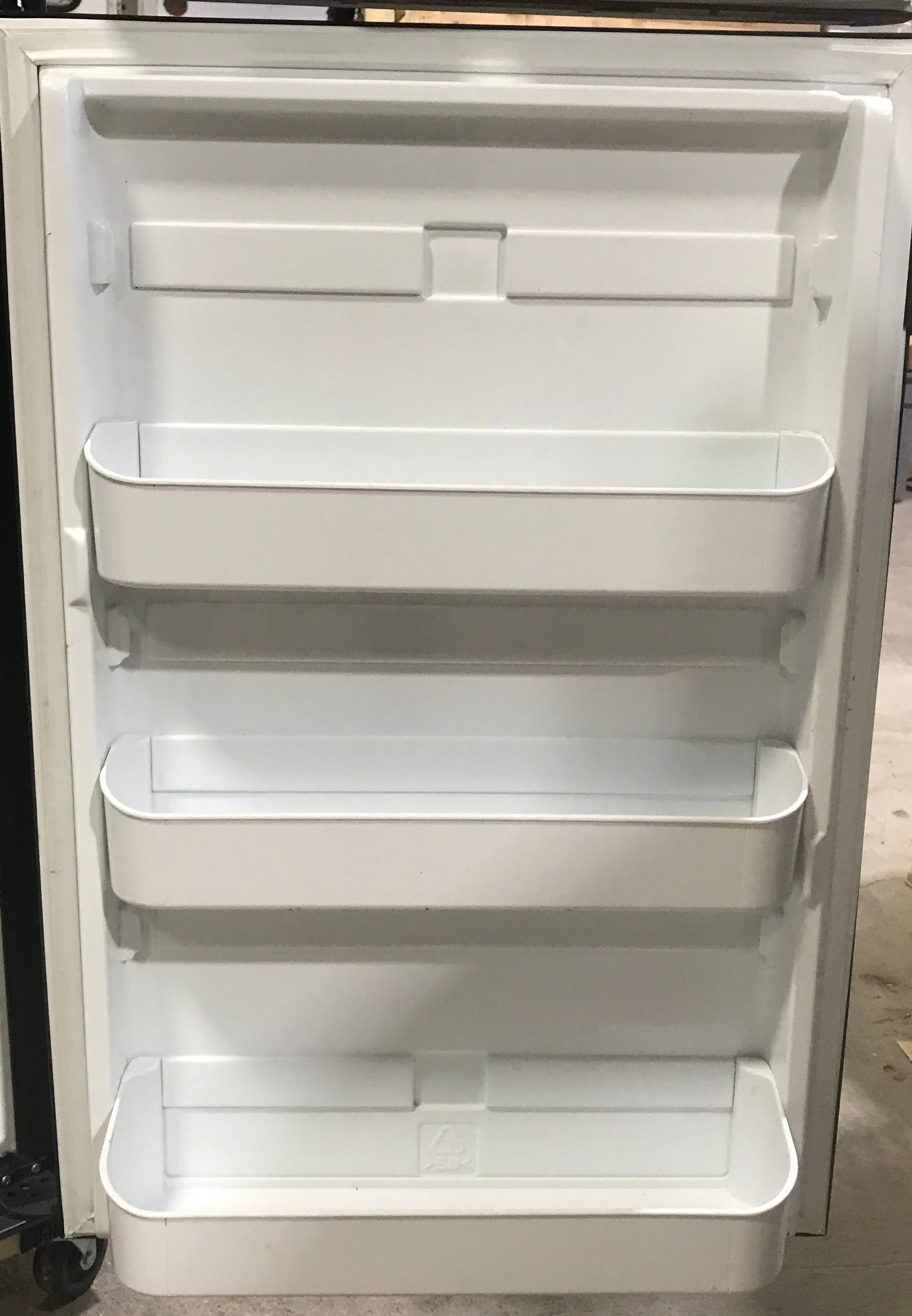 Used Complete Dometic Fridge, 2-Way - DM2652 - Image 6