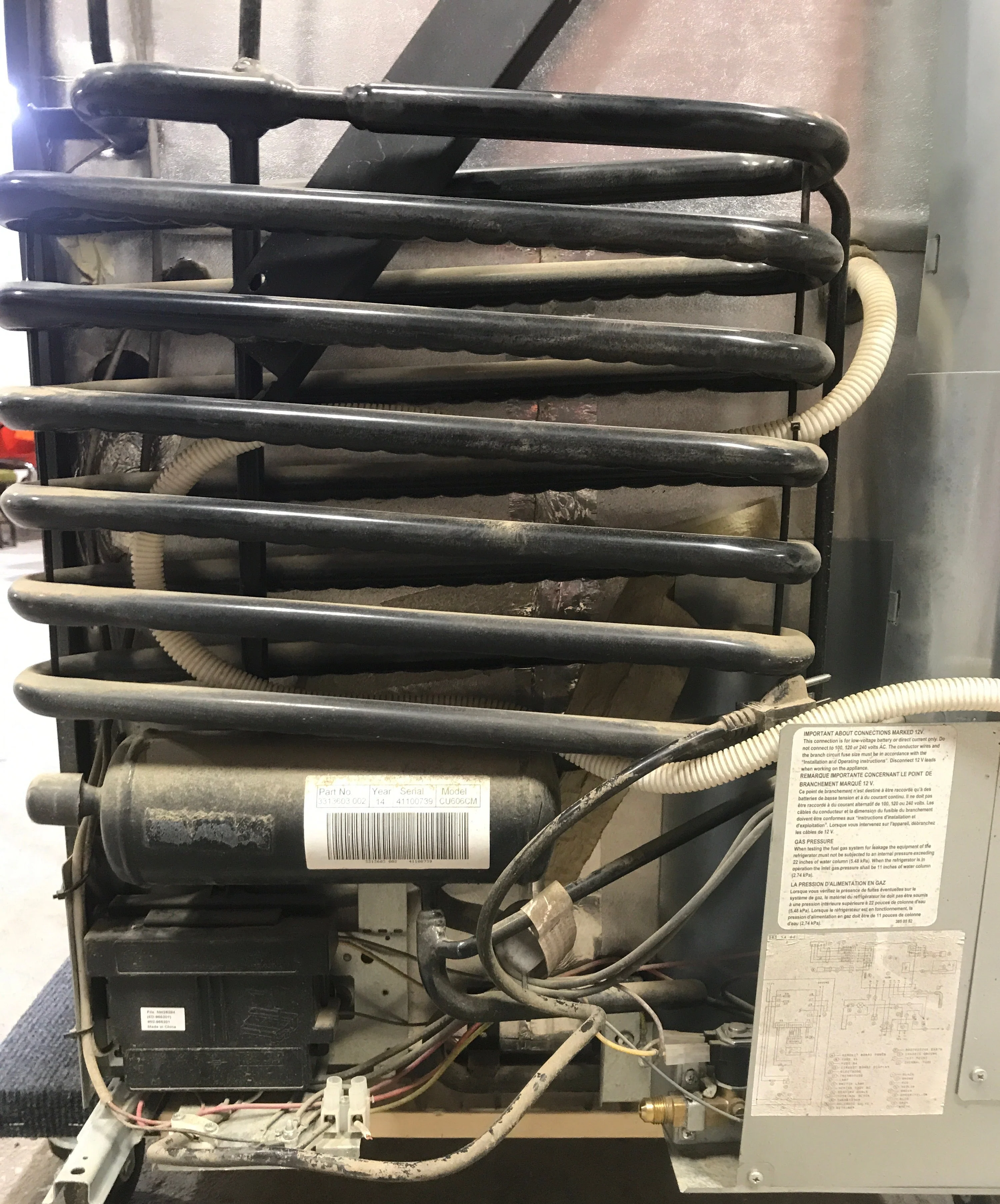 Used Complete Dometic Fridge, 2-Way - DM2652 - Image 9