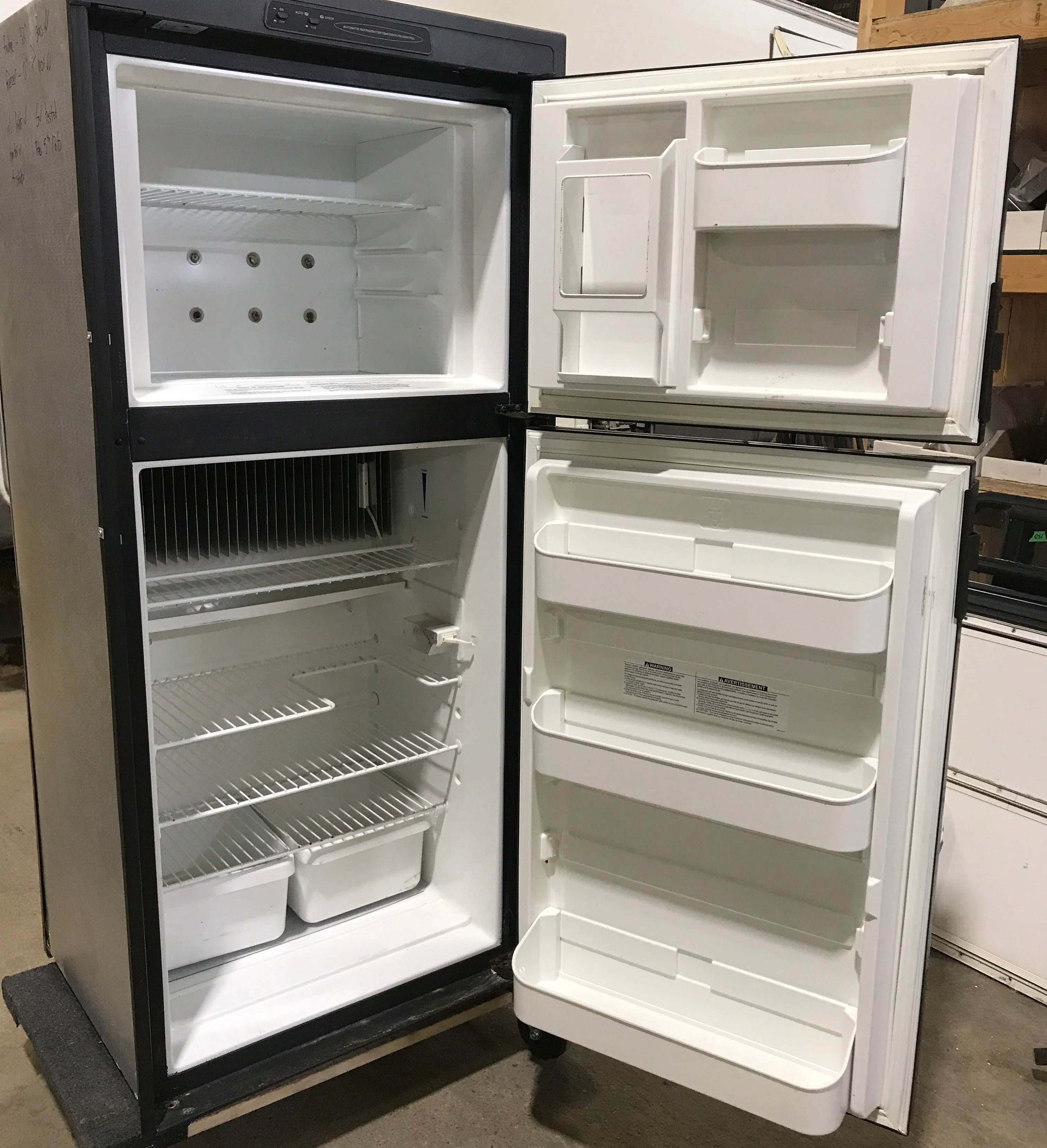 Used Complete Dometic Fridge, 2-Way - DM2652 - Image 4