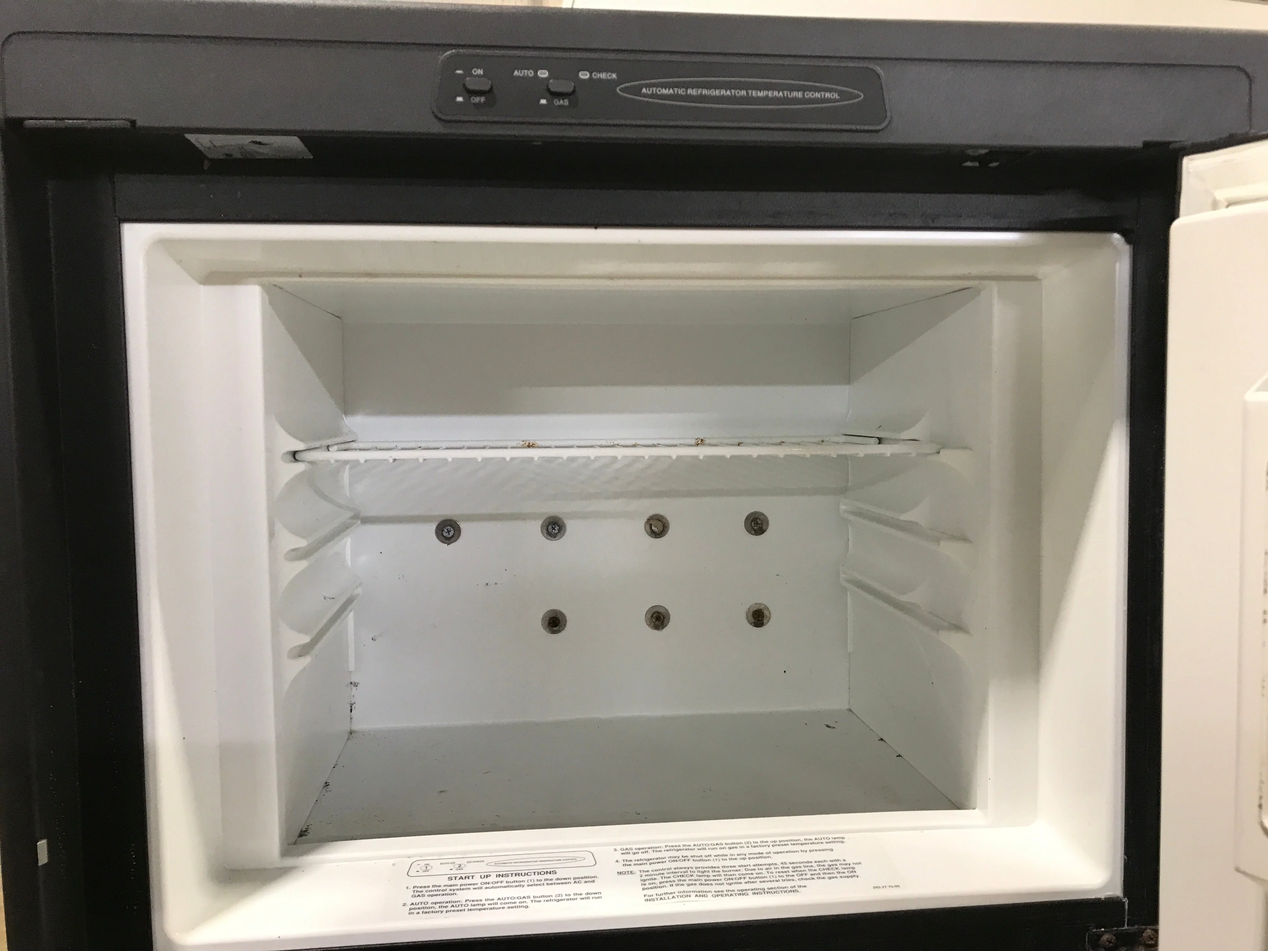 Used Complete Dometic Fridge, 2-Way - DM2652 - Image 7