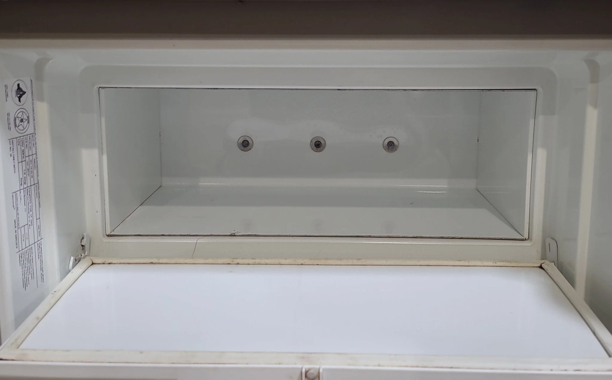 Used Complete Dometic Fridge, 2-Way - RM2551 - Image 7