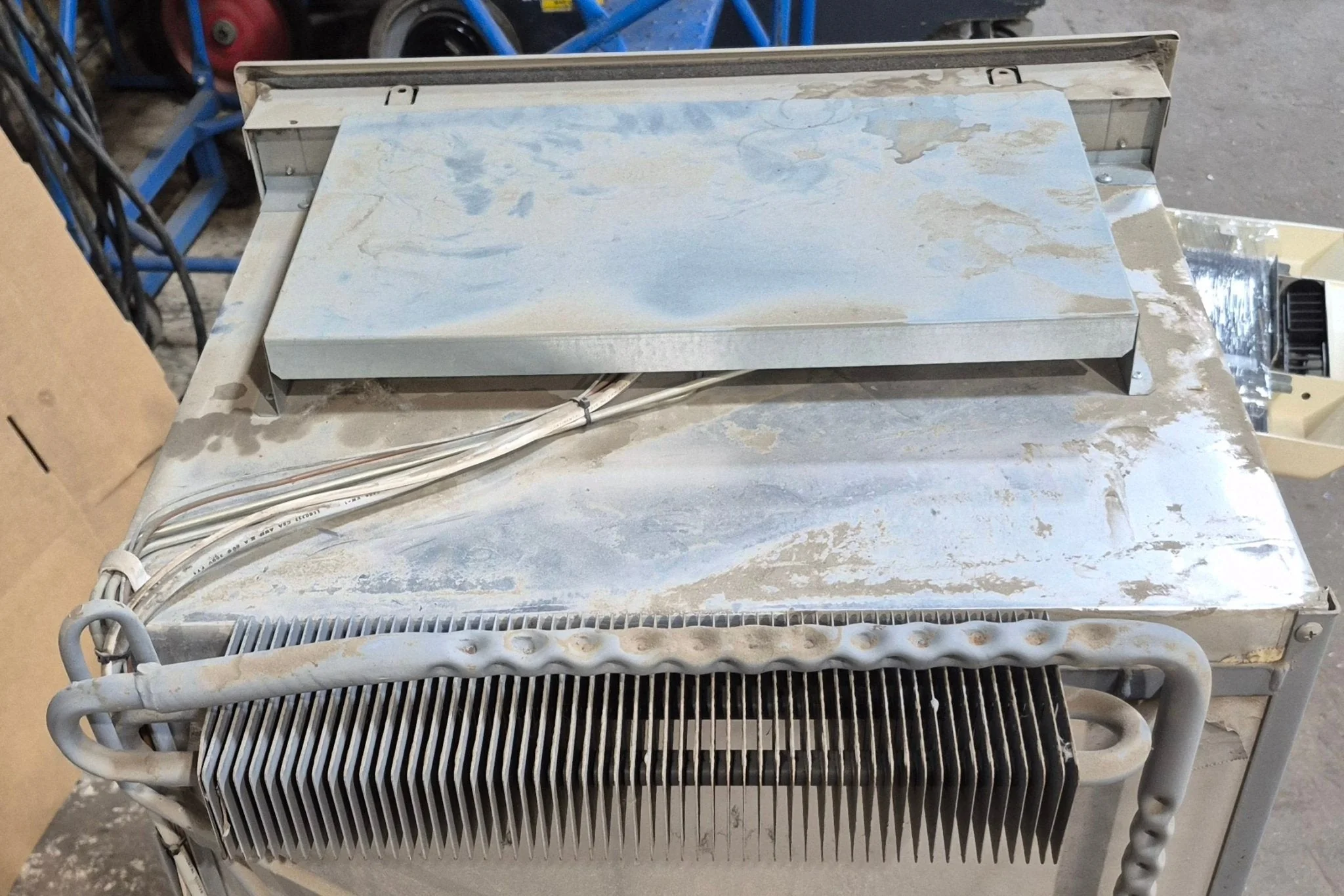 Used Complete Dometic Fridge, 2-Way - RM2552 - Image 10