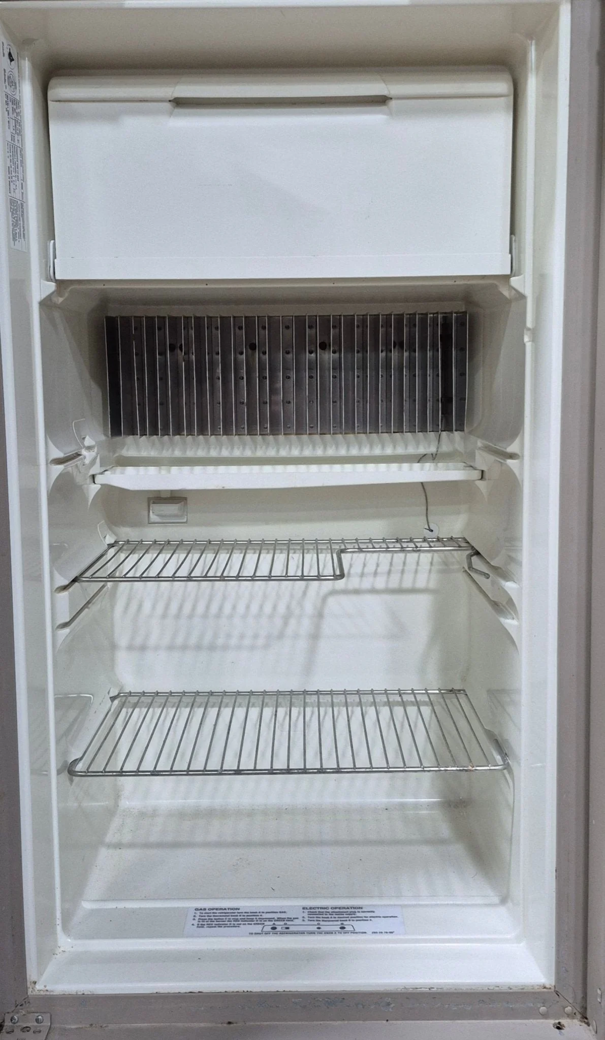 Used Complete Dometic Fridge, 2-Way - RM2552 - Image 6