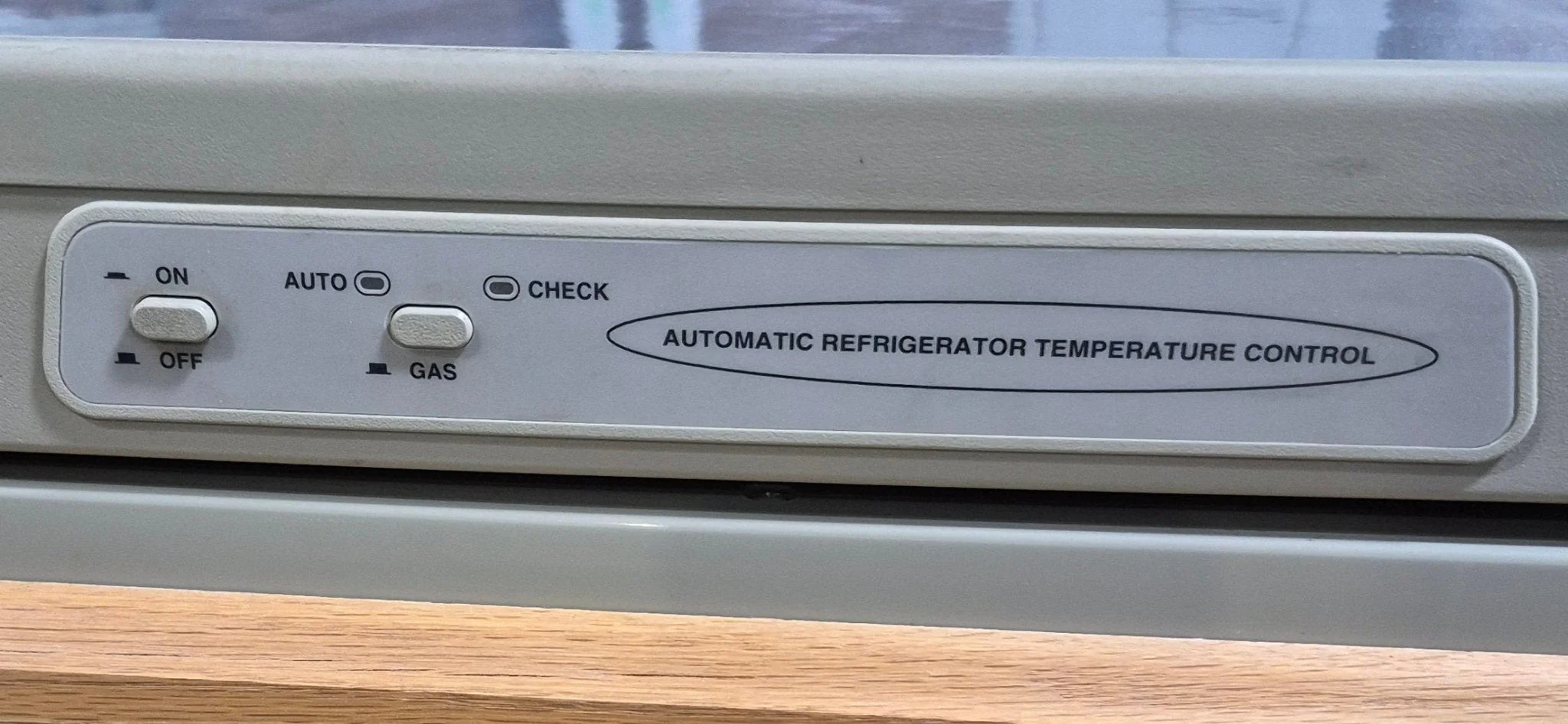 Used Complete Dometic Fridge, 2-Way - RM2652 - Image 2