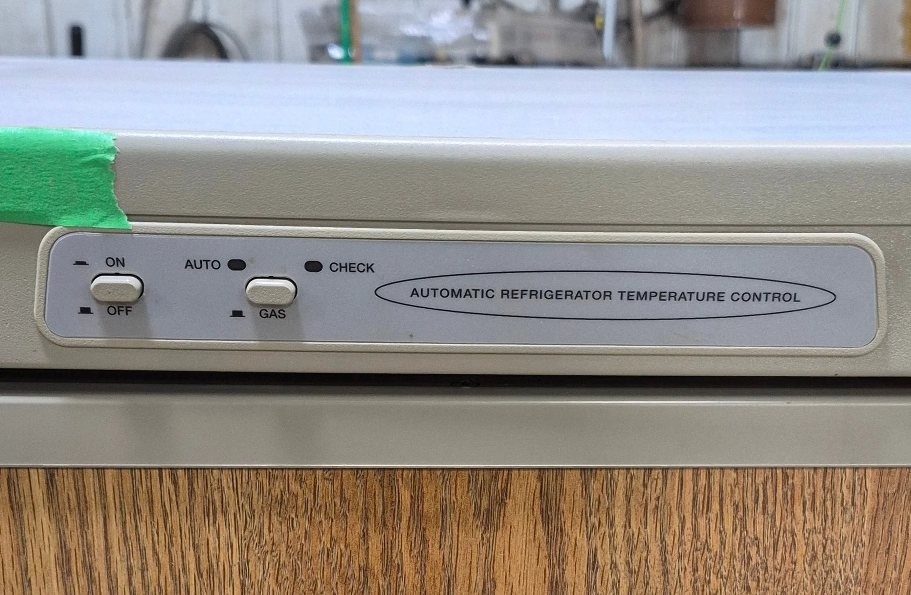 Used Complete Dometic Fridge, 2-Way - RM2652 - Image 2