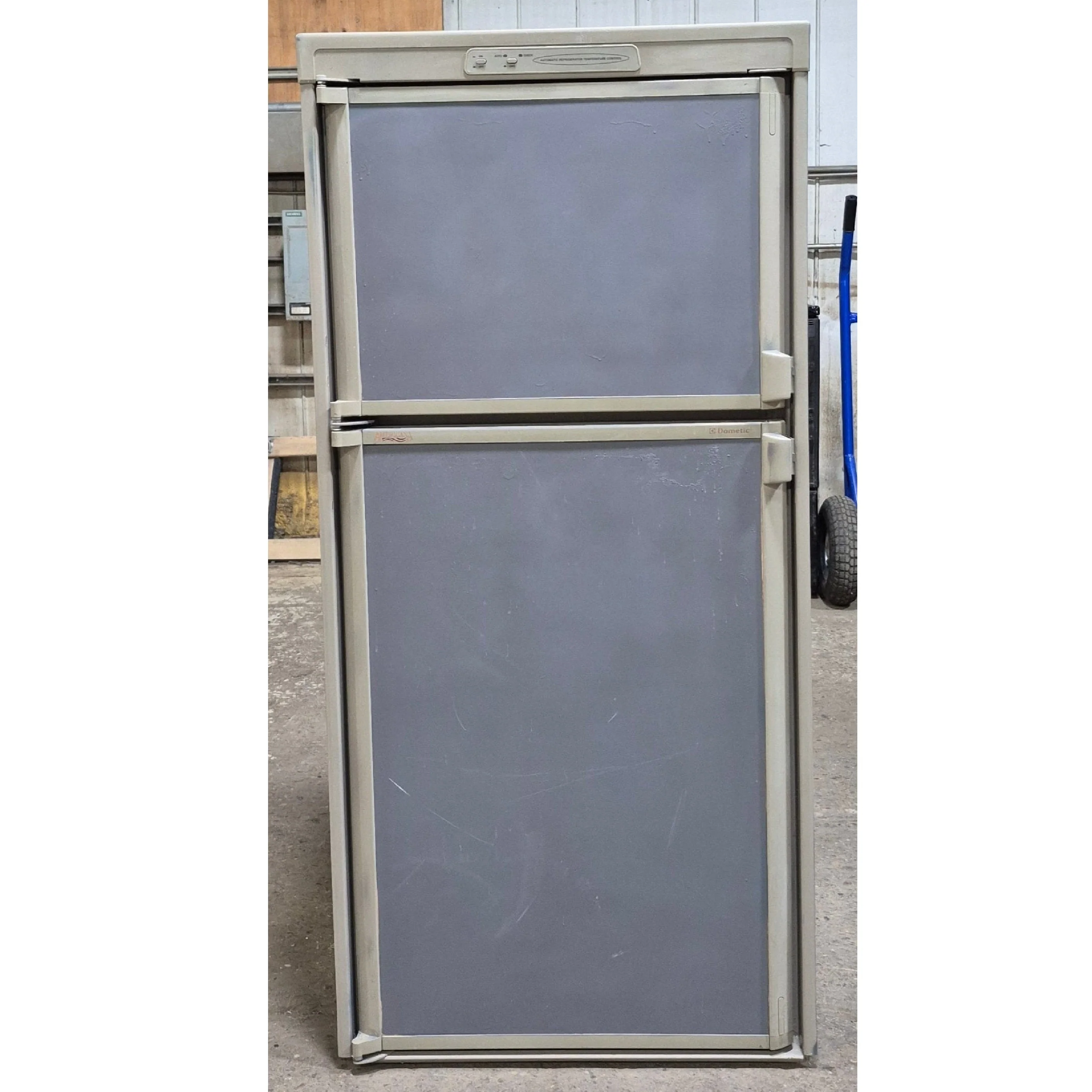 Used Complete Dometic Fridge, 2-Way - RM2652