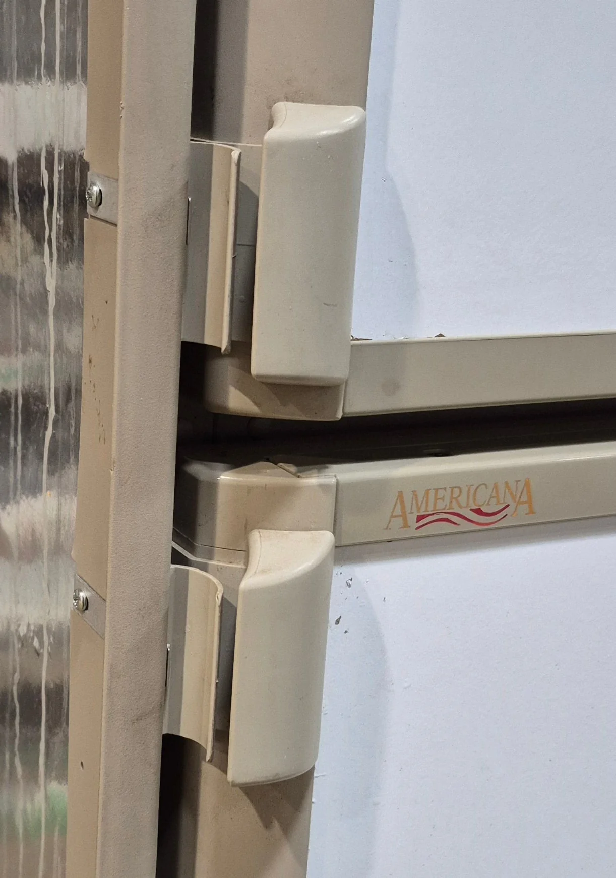Used Complete Dometic Fridge, 2-Way - RM2652 - Image 2