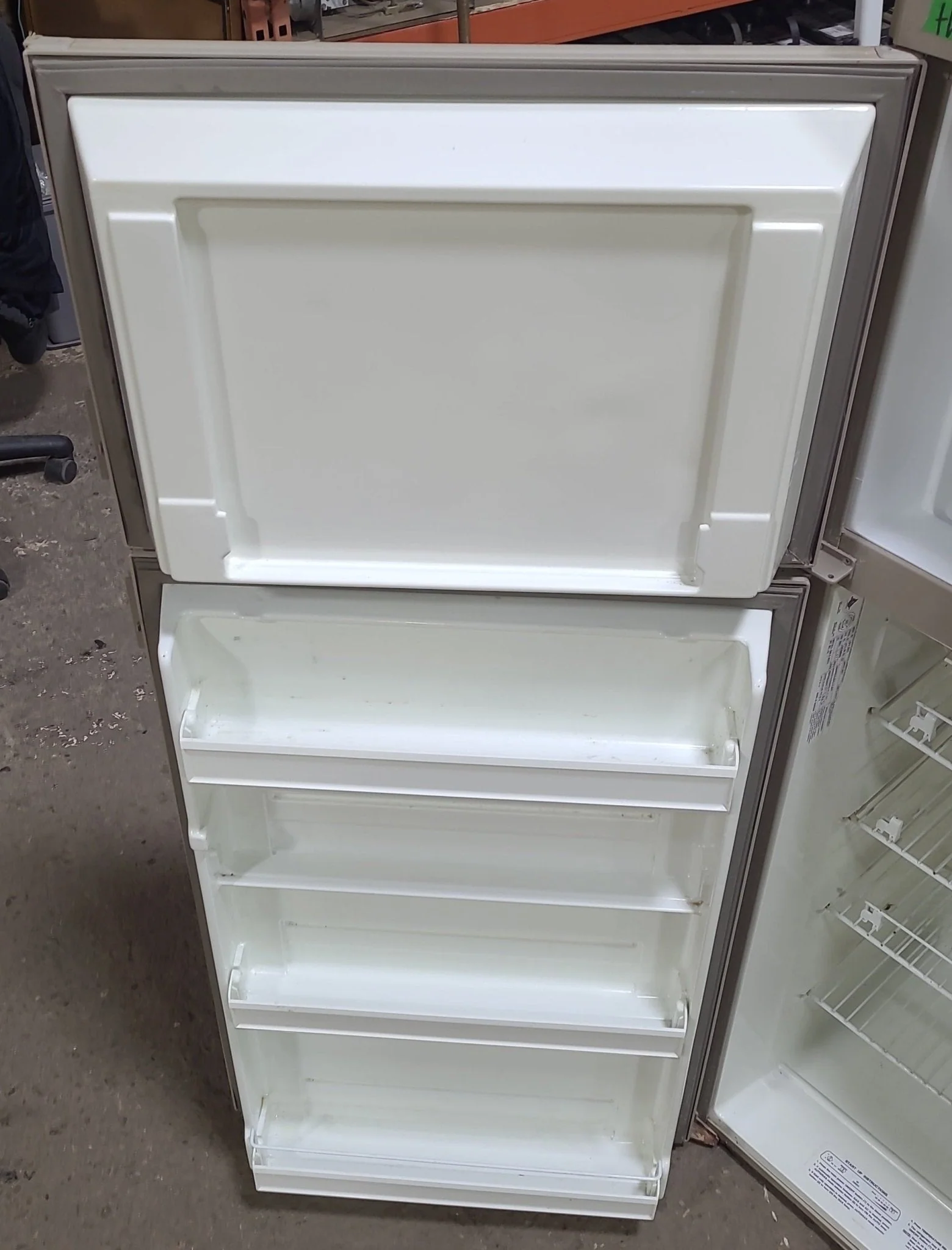 Used Complete Dometic Fridge, 2-Way - RM2820 - Image 5
