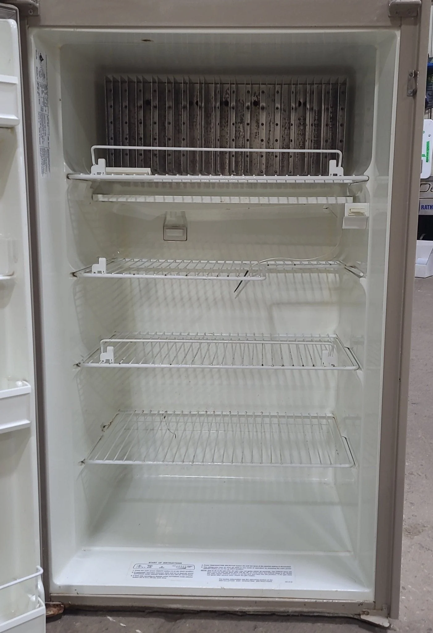Used Complete Dometic Fridge, 2-Way - RM2820 - Image 7