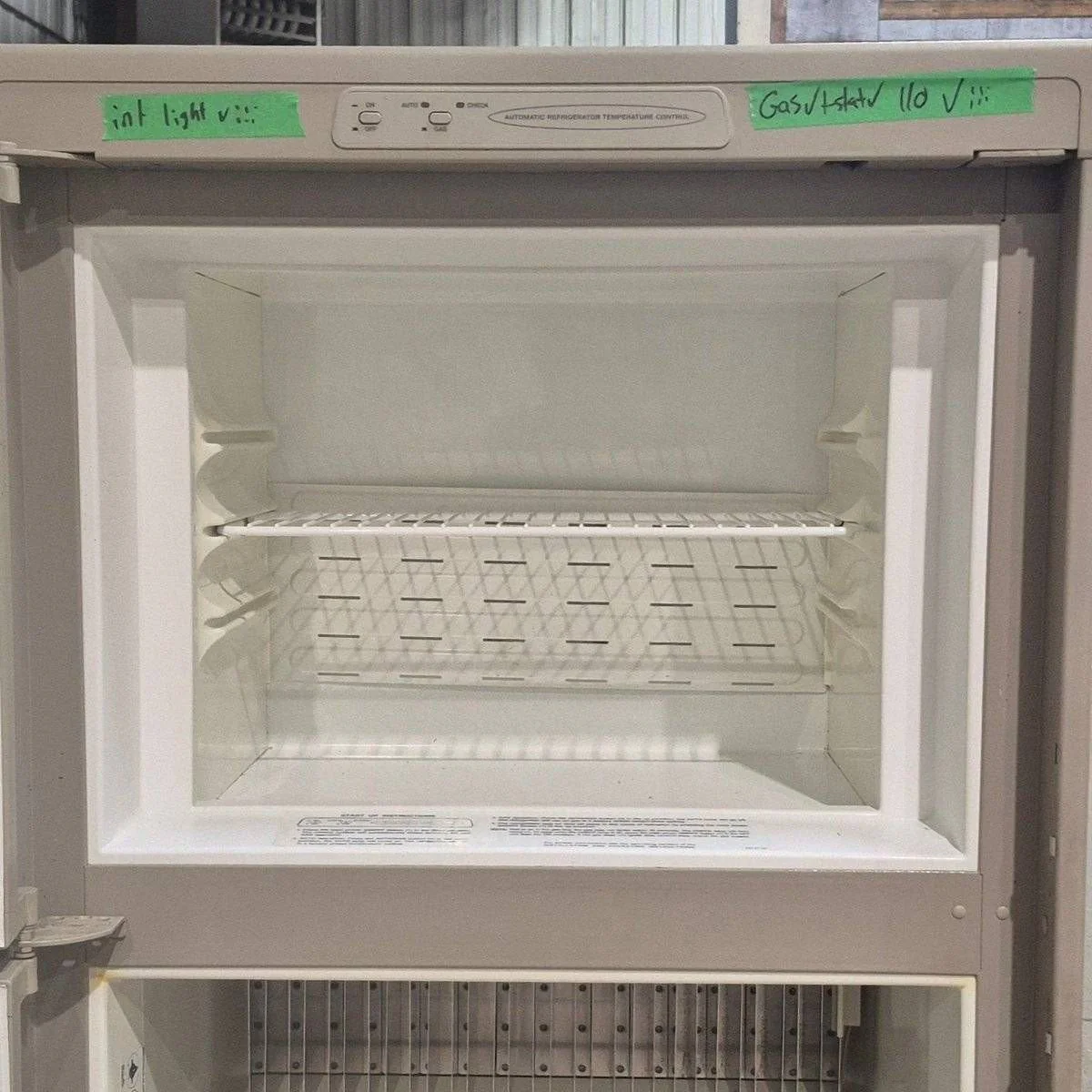 Used Complete Dometic Fridge, 2-Way - RM2852 - Image 6