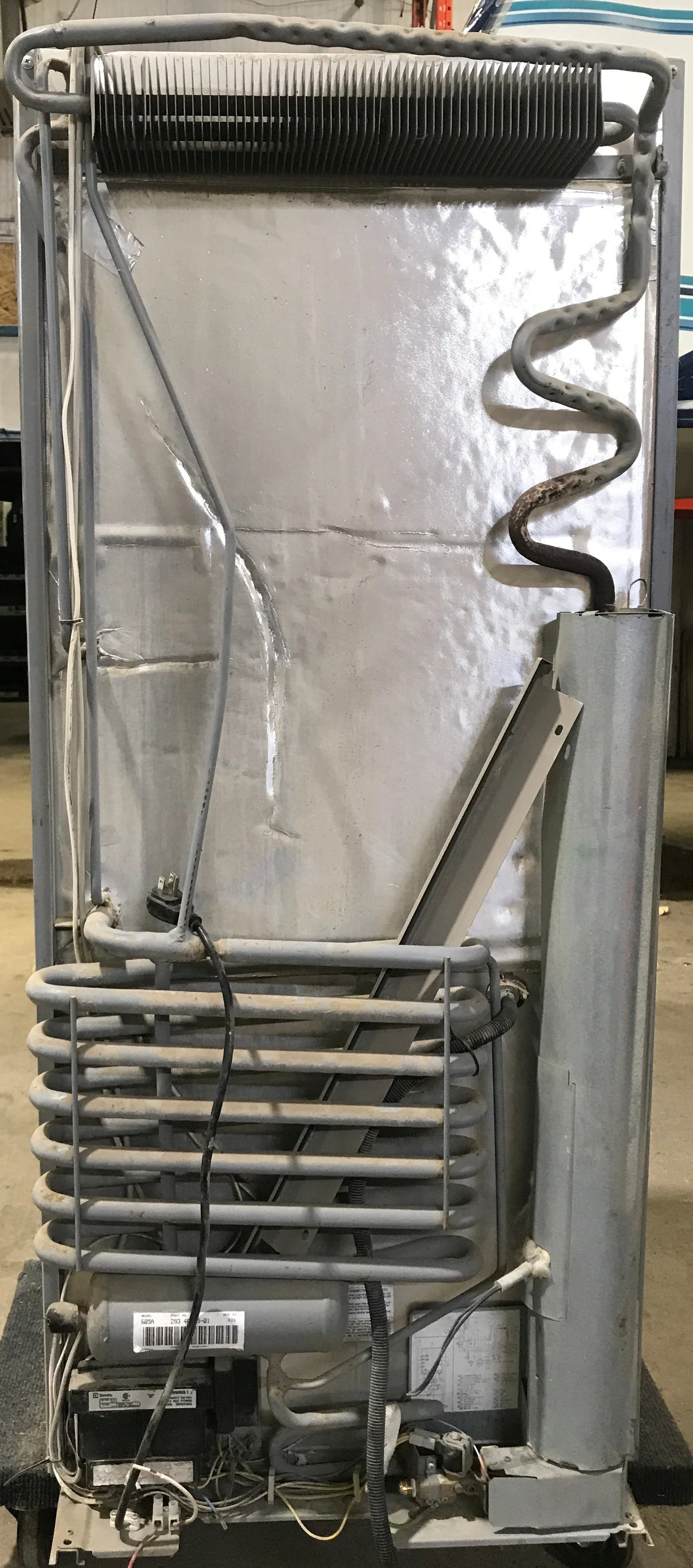 Used Complete Dometic Fridge, 2-Way - RM3662 - Image 11