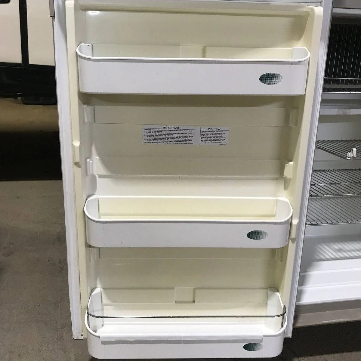 Used Complete Dometic Fridge, 2-Way - RM3662 - Image 6