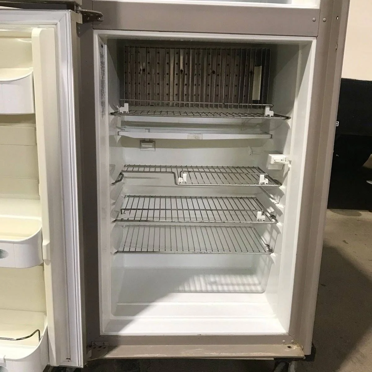 Used Complete Dometic Fridge, 2-Way - RM3662 - Image 8