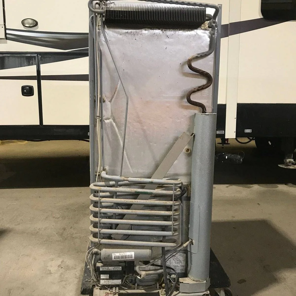Used Complete Dometic Fridge, 2-Way - RM3662 - Image 9