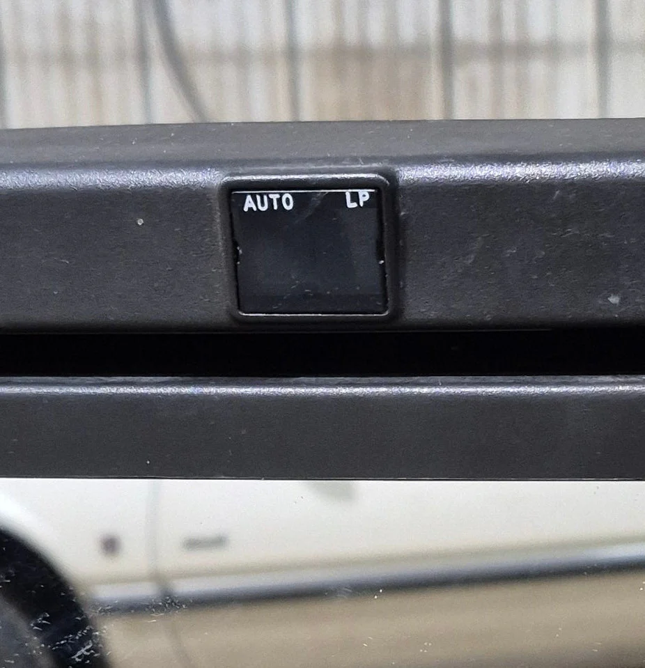 Used Complete Dometic Fridge, 2-Way - RM3762 - Image 3