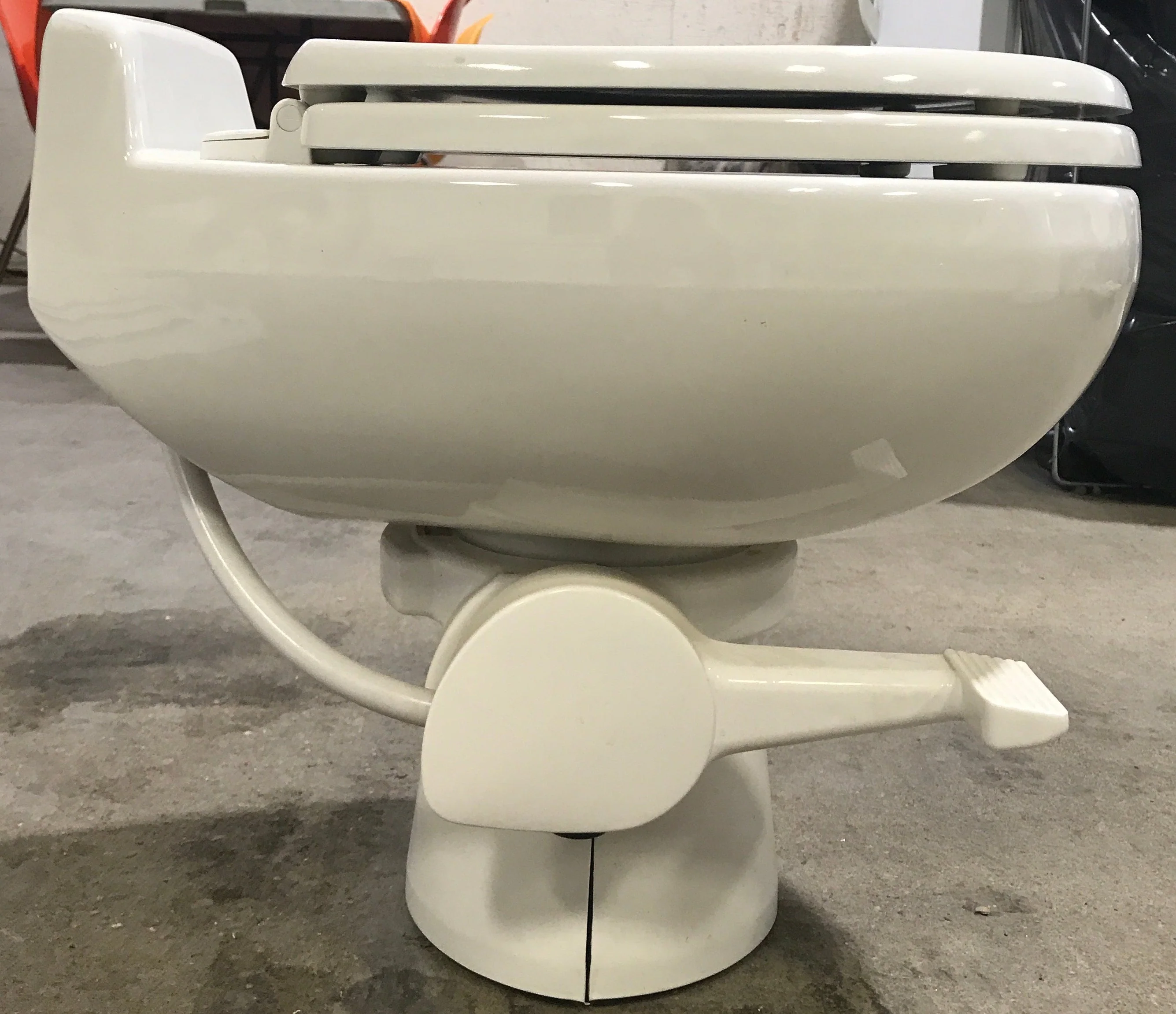 Used Complete Dometic Sealand Traveler Toilet, Foot Flush - 510+ - Image 2