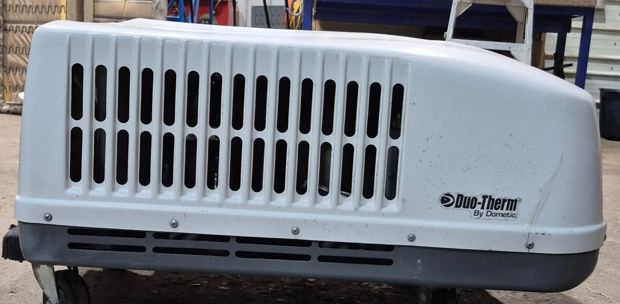 Used Complete Duo-Therm Air Conditioner, Complete, 13000 BTU, Cool Only - 57915.731 - Image 3