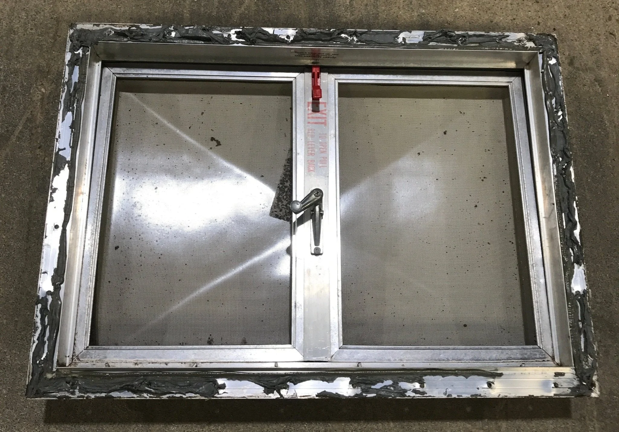 Used Complete Escape Hatch 22 1/2" x 15 1/2" - Image 5