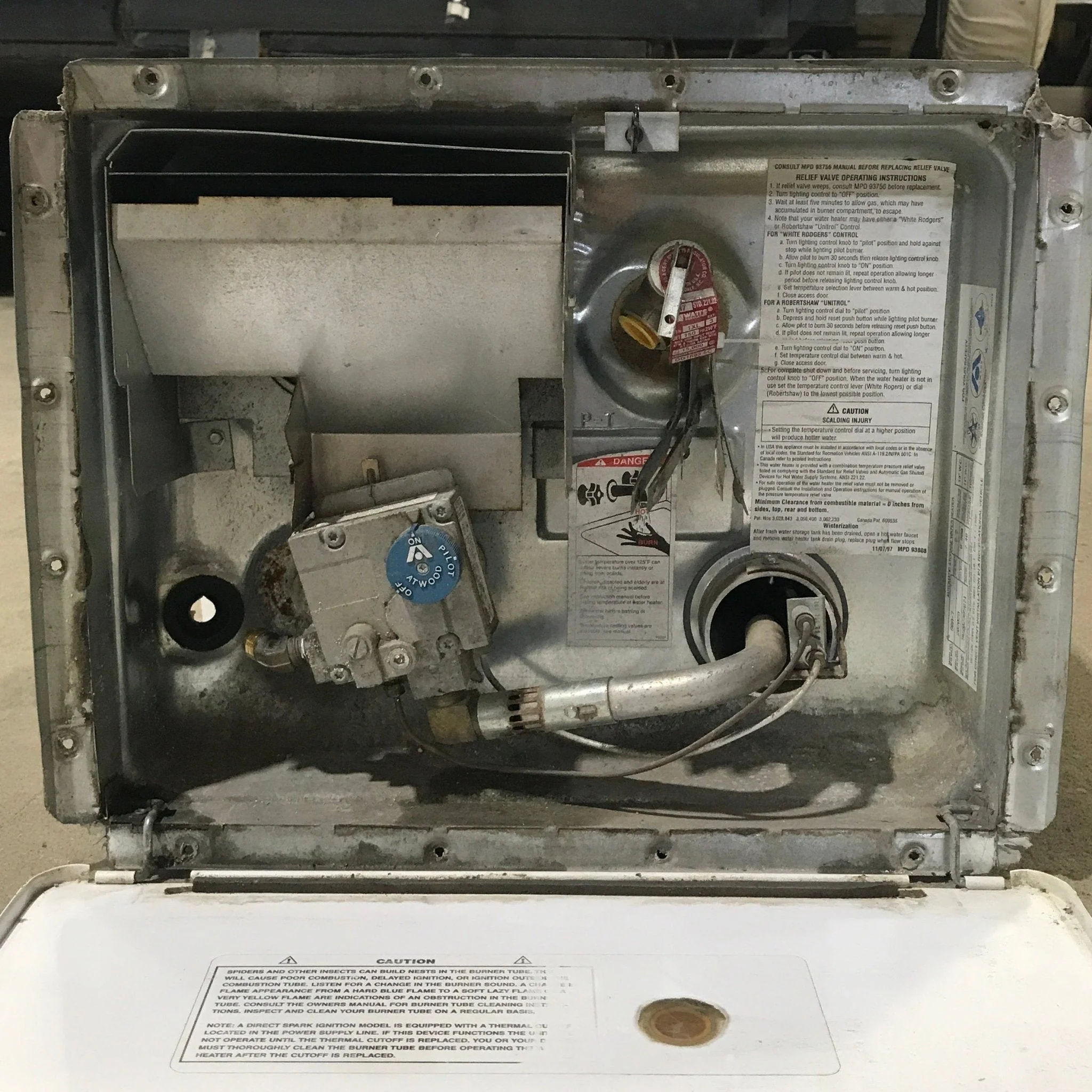 Used Complete G6A-7 Atwood Hot Water Heater 6 Gal. - Image 2