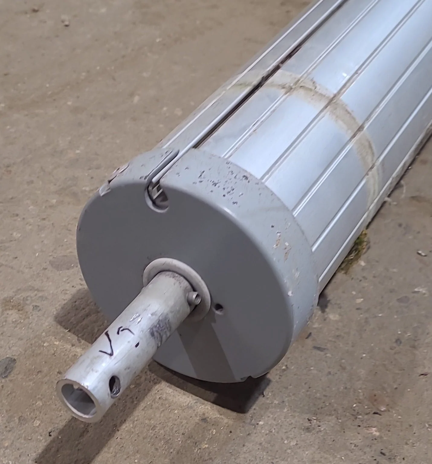 Used Complete Manual Awning A&E Dometic 12' No canvas - Image 5