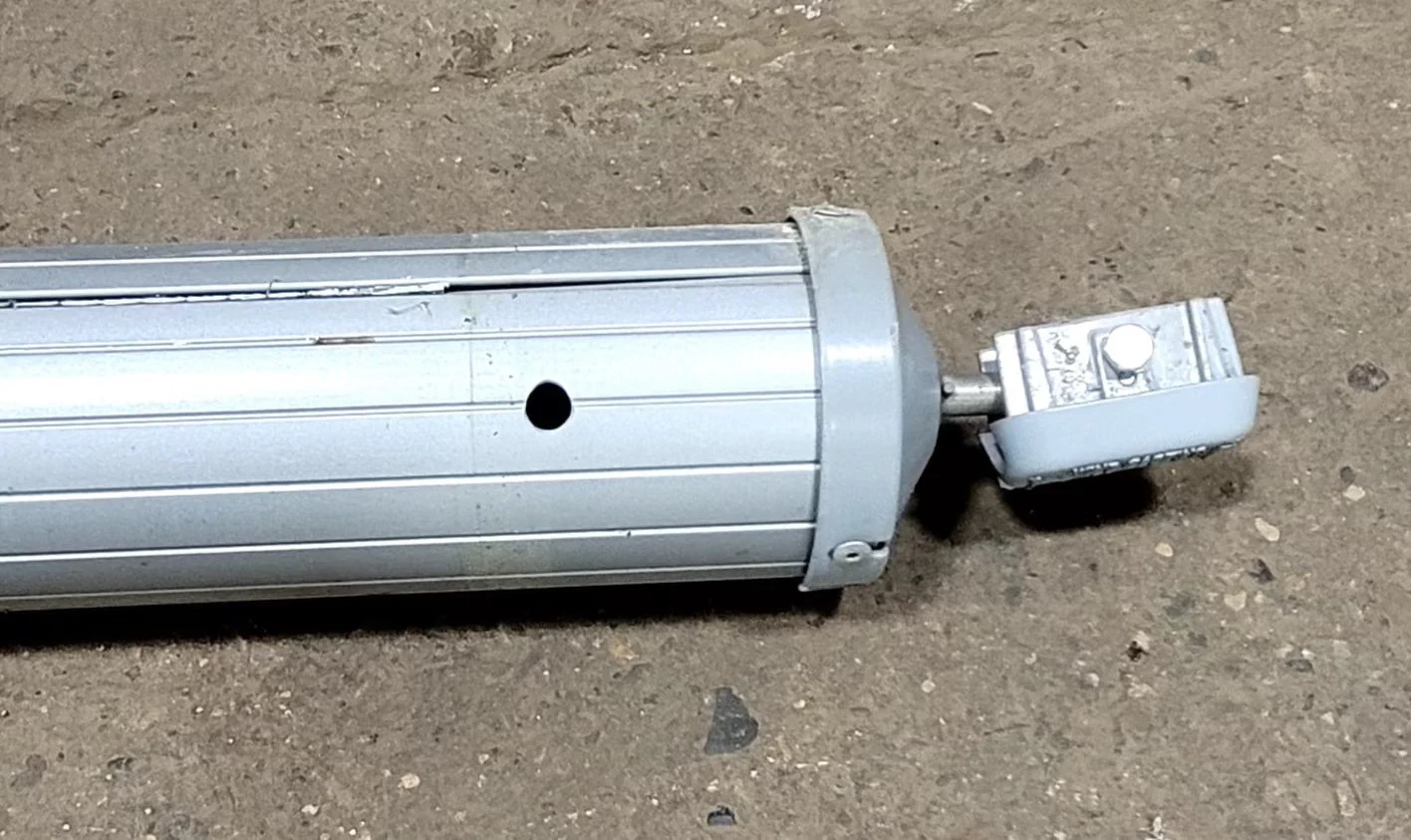 Used Complete Manual Awning A&E Dometic 15' New Canvas - Image 3