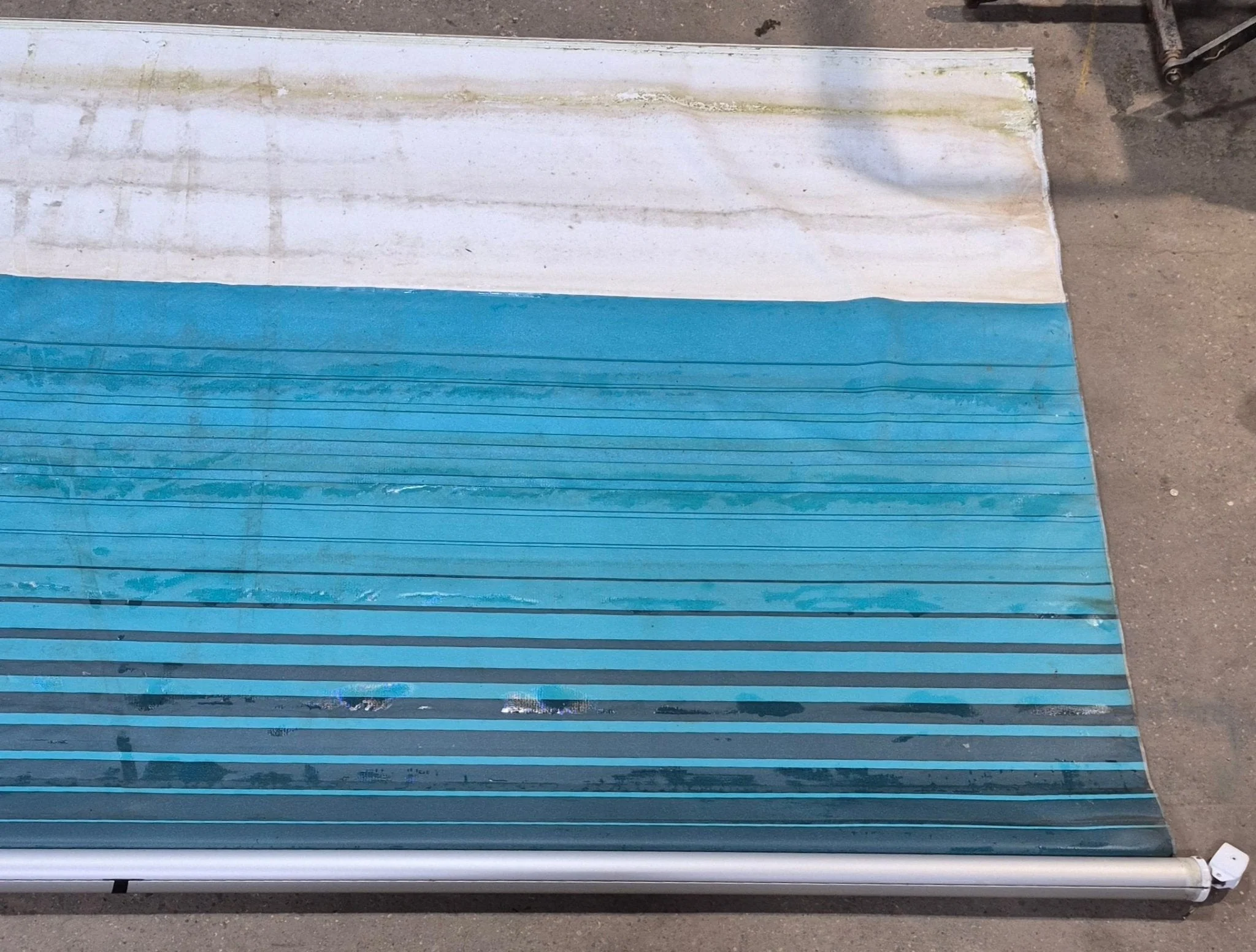 Used Complete Manual Awning Carefree 12' Used Canvas - Image 12